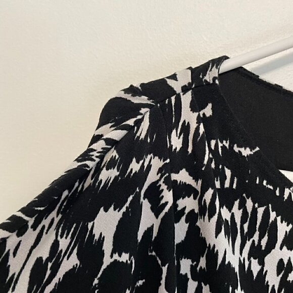 ANN TAYLOR Graphic Sonnet Print Tie Waist Dress Black White Geo Sheath NO BELT M - Picture 6 of 15